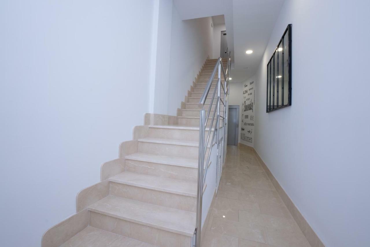 Apartamentos Mombasa 2 Planta Nerja Luaran gambar